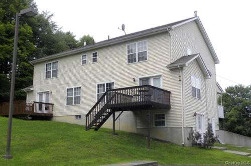 566 County Route 49, Middletown, NY, 10940-6883 | Card Image