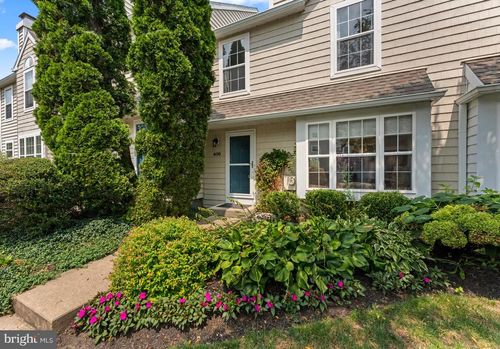 406 Harbour Ridge Ln, DOWNINGTOWN, PA, 19335-4532 | Card Image