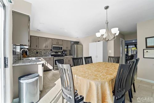 24 Kennebec Ct, BORDENTOWN, NJ, 08505-3114 | Card Image