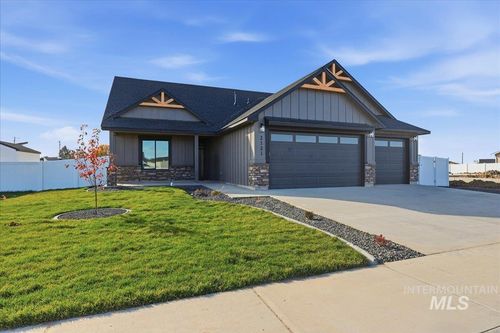 2121 Justine Ct, Fruitland, ID, 83619-1070 | Card Image