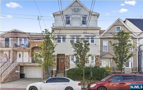 615 15th St, Union City, NJ, 07087-3239 | Card Image