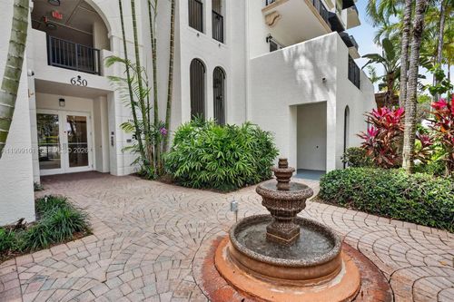 302-650 Valencia Ave, Coral Gables, FL, 33134-5644 | Card Image