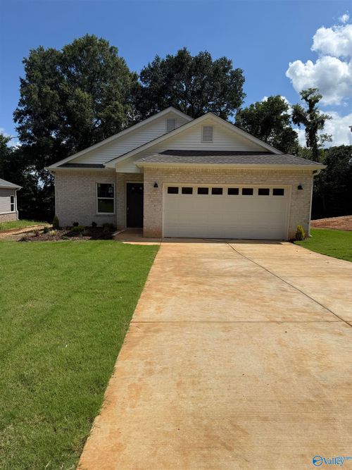 102 Shelly Ln, Huntsville, AL, 35810-6519 | Card Image