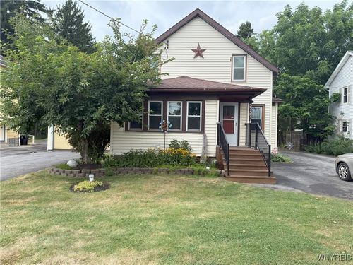 5252 Genesee St, Bowmansville, NY, 14026-1037 | Card Image