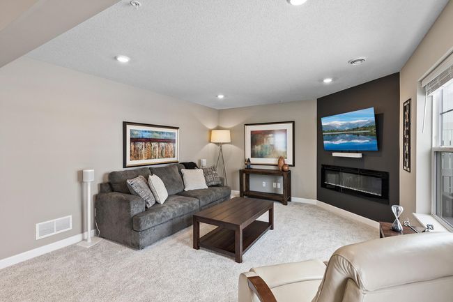 21932 Primrose Path, Townhouse with 3 bedrooms, 3 bathrooms and null parking in Farmington MN | Image 8