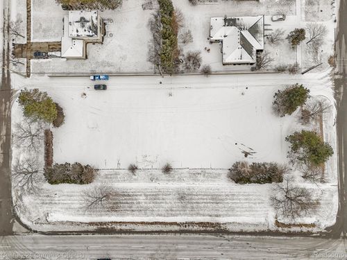 26026 Southfield Rd, Lathrup Village, MI, 48076-4527 | Card Image