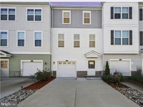 423 Honeyberry Ln, FREDERICKSBURG, VA, 22405-1295 | Card Image