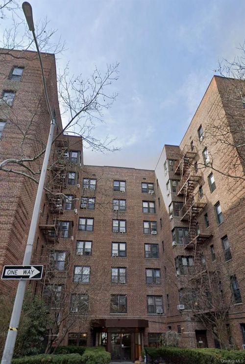 1v-84-25 Elmhurst Ave, Elmhurst, NY, 11373 | Card Image