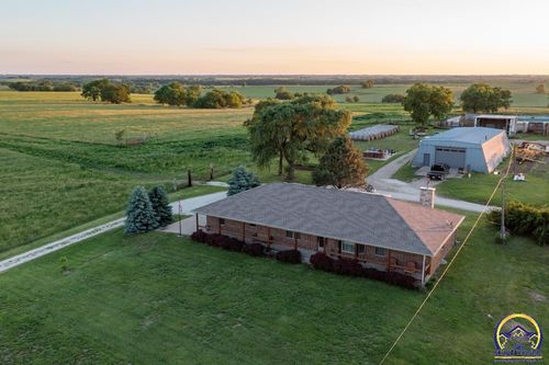 15993 S Docking Rd, Burlingame, KS, 66513 | Card Image