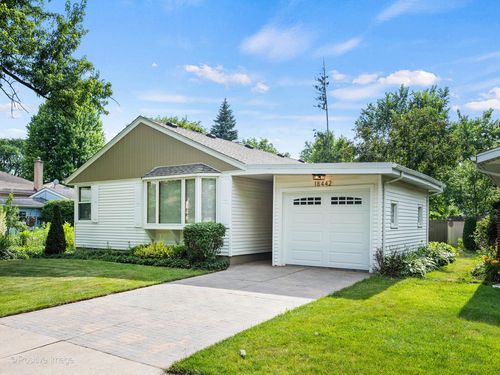 18442 Stewart Ave, Homewood, IL, 60430-3034 | Card Image