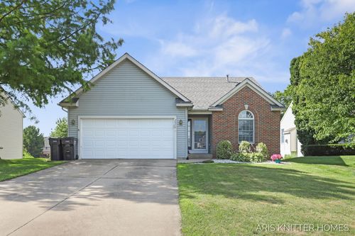 2979 Riley Ridge Rd, Holland, MI, 49424-8554 | Card Image
