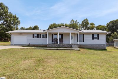 1054 Fowler Road, House other with 3 bedrooms, 2 bathrooms and 1 parking in Woodruff SC | Image 2