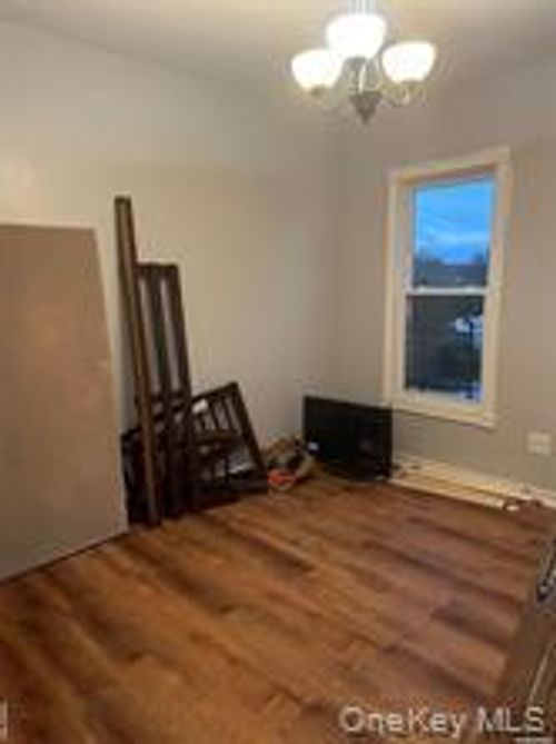 462 Chestnut Street, New York, NY, 11208 | Card Image
