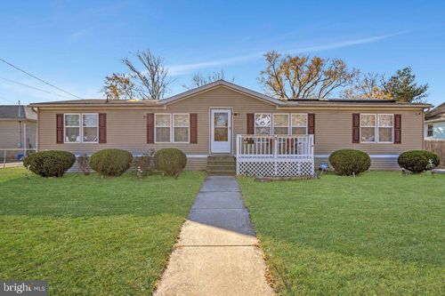 26 E Griffith St, CARNEYS POINT, NJ, 08069-1417 | Card Image
