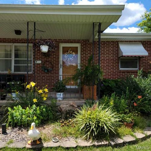 219 N Walnut St, Owensville, MO, 65066-1128 | Card Image