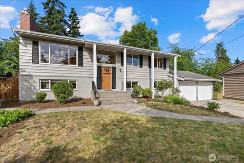 510 146th Ave Ne, Bellevue, WA, 98007-4900 | Card Image