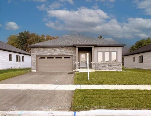 144 Ellen St, Atwood, ON, N0G1B0 | Card Image