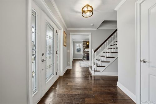 293 State Route 94 S, Warwick, NY, 10990-3331 | Card Image