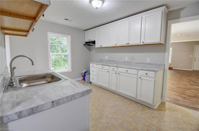 1215 E Russell Ave, House other with 3 bedrooms, 1 bathrooms and null parking in High Point NC | Image 16