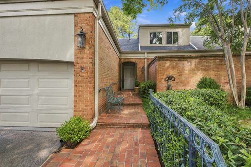 74-4032 Dumaine Way, Memphis, TN, 38117-2910 | Card Image