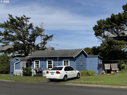 546 Nw 10th St, Newport, OR, 97365-3206 | Card Image