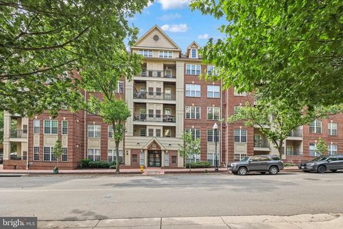 2-2310 14th St, ARLINGTON, VA, 22201-5871 | Card Image