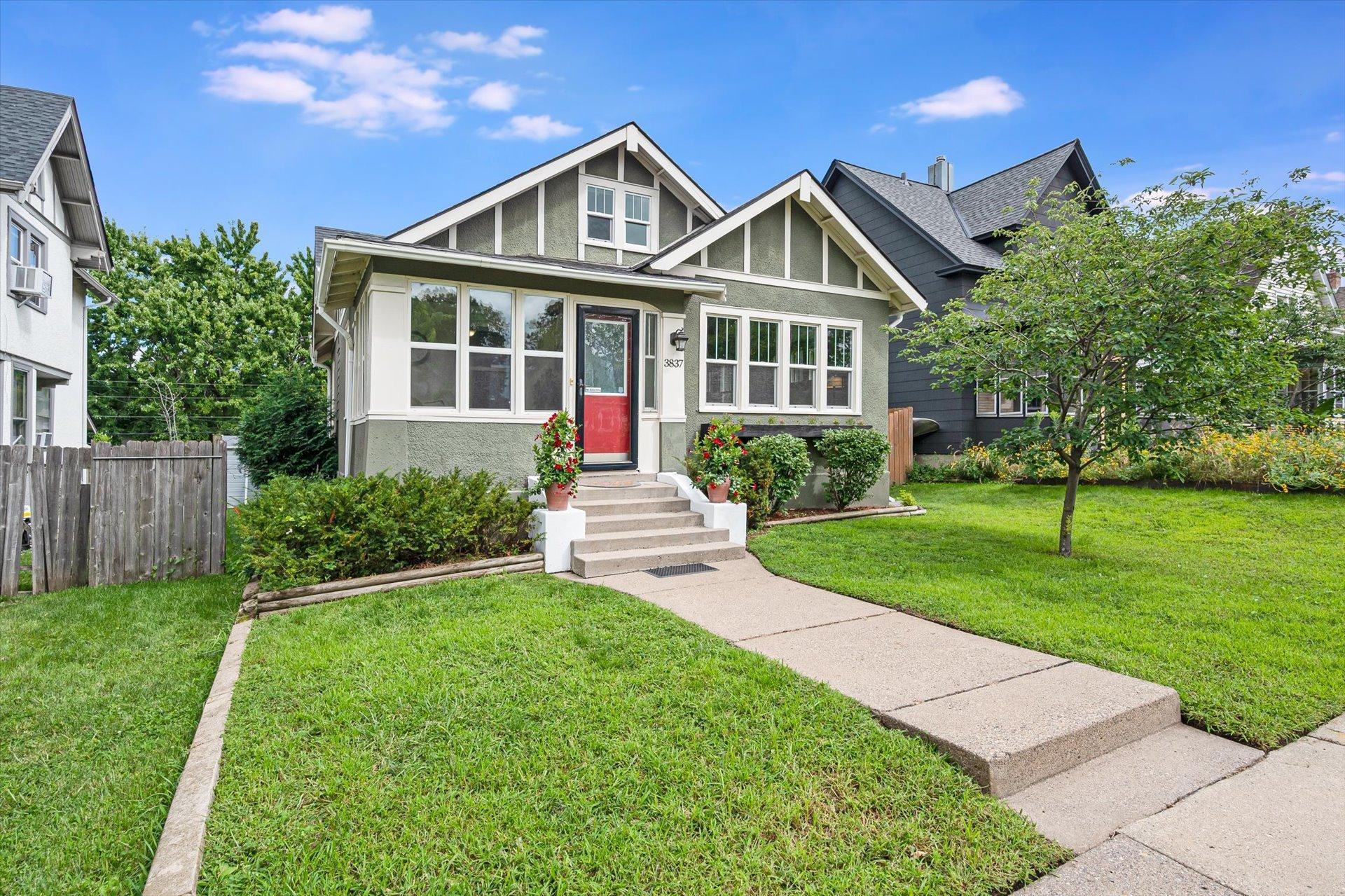 11th Ave, Minneapolis, MN 55407