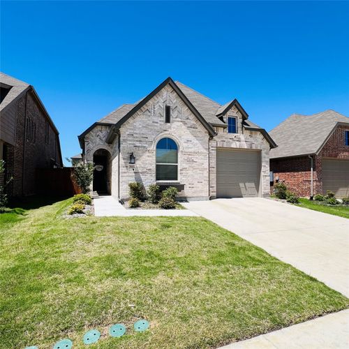 3915 Chesapeake Ln, Heartland, TX, 75126-2653 | Card Image