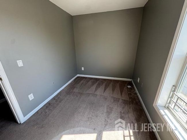 74 W 2 Nd St, Condo with 3 bedrooms, 2 bathrooms and null parking in Bound Brook NJ | Image 7
