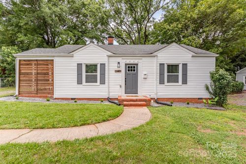 2601 Ashley Rd, Charlotte, NC, 28208-4901 | Card Image