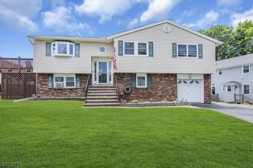 10 Walton Way, Hopatcong, NJ, 07843-1319 | Card Image