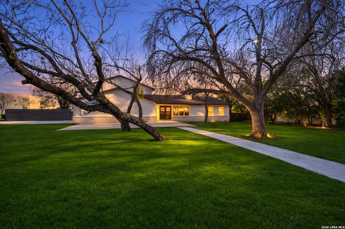 208 Lemonwood Dr, Castle Hills, TX, 78213-2409 | Card Image