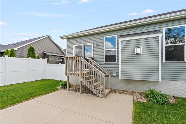 2924 Timber Cove Dr, House other with 3 bedrooms, 3 bathrooms and null parking in Cedar Falls IA | Image 37