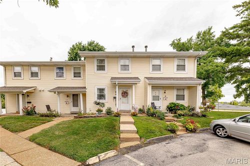 134-134 Condor Ct, Saint Charles, MO, 63303-3609 | Card Image