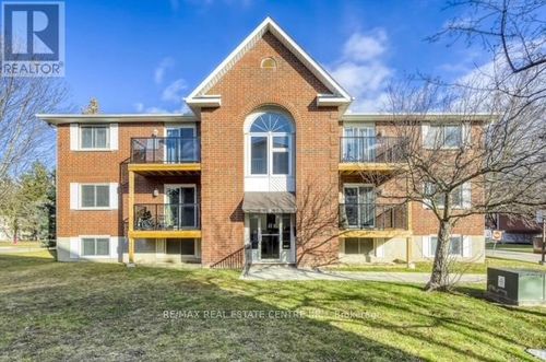 902-565 Greenfield Ave, Kitchener, ON, N2C2P5 | Card Image