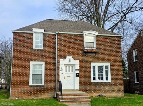 563 E 260th St, Euclid, OH, 44132-1948 | Card Image