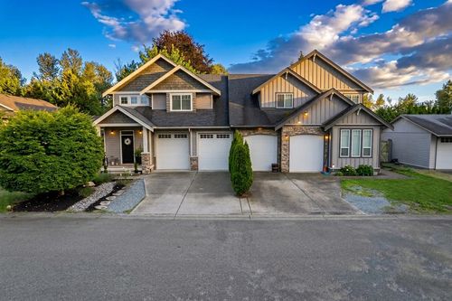 33592 2nd Ave, Mission, BC, V2V6G5 | Card Image