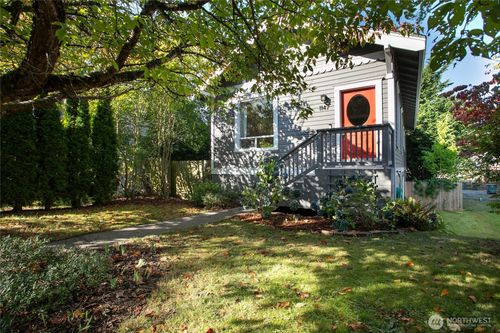 1147 Humboldt St, Bellingham, WA, 98225-5230 | Card Image