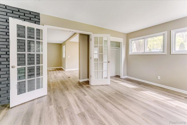 2365 Middlebelt Rd, House other with 4 bedrooms, 2 bathrooms and null parking in West Bloomfield MI | Image 25