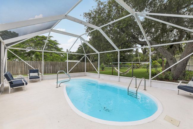9830 Oak Trl, House other with 3 bedrooms, 3 bathrooms and null parking in Sebastian FL | Image 24