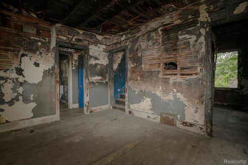 16820 Santa Rosa Dr, Detroit, MI, 48221-2629 | Card Image