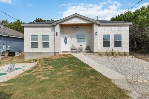 567 Hummingbird Hl, Canyon Lake, TX, 78133-3994 | Card Image