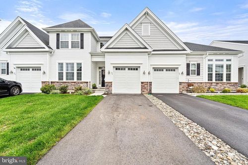 23 Gulfstream Rd, New Egypt, NJ, 08533-1728 | Card Image