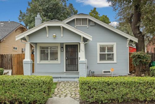 116 E Noble St, Stockton, CA, 95204-4523 | Card Image