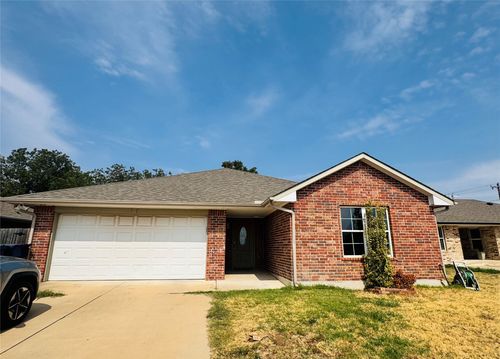 8005 Nw 74th St, Oklahoma City, OK, 73132-3796 | Card Image