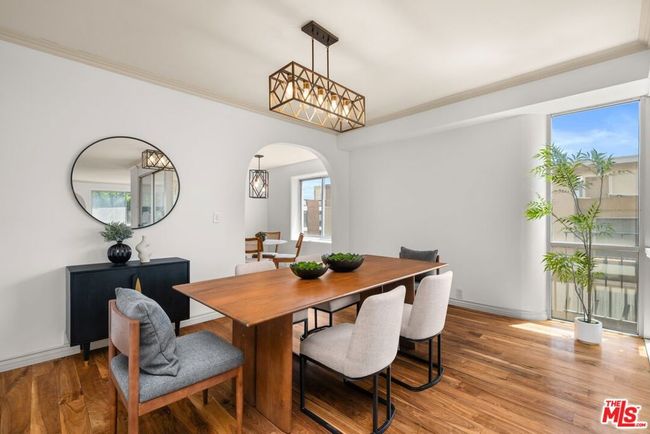 UNIT-406 - 318 N Maple Dr, Condo with 2 bedrooms, 3 bathrooms and 2 parking in Beverly Hills CA | Image 11
