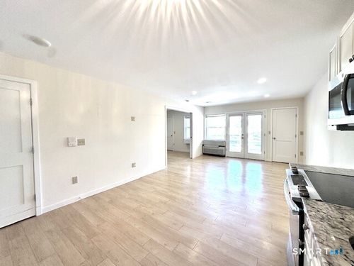 unit-10-163 South St, Danbury, CT, 06810-7956 | Card Image