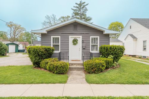 904 N Wayne St, North Manchester, IN, 46962-1258 | Card Image