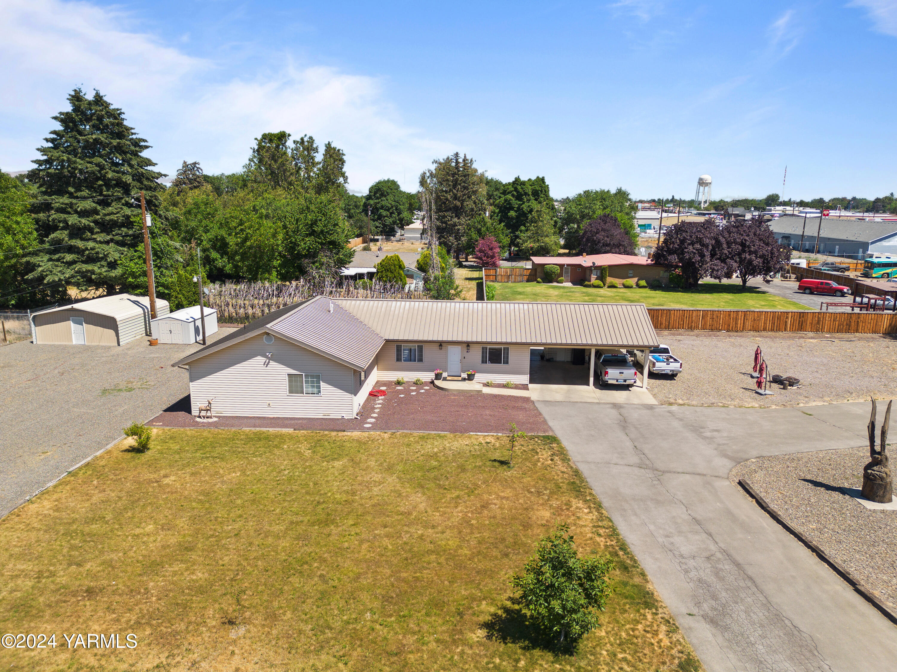 Linden St, Toppenish, WA 98948
