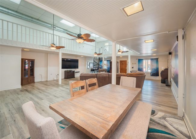 5 W Mesquite Ave, House other with 2 bedrooms, 2 bathrooms and null parking in Rogers TX | Image 9